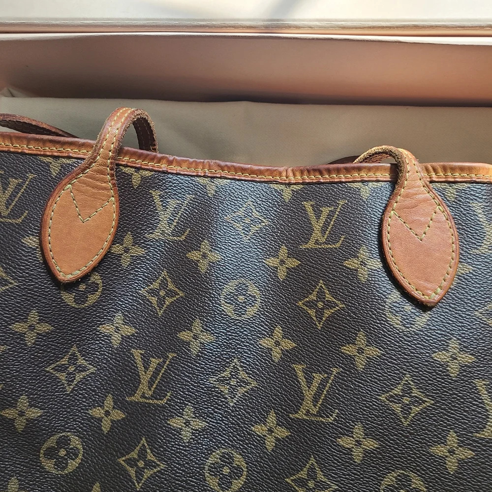 Authentic euc neverfull mm with box, dustbag, original receipt - Picture 12 of 16